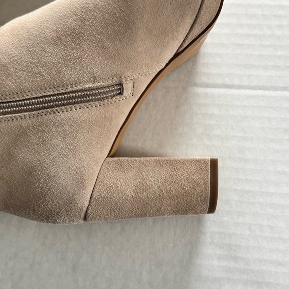 Vince Camuto VP Isanna Boots - Picture 13 of 15